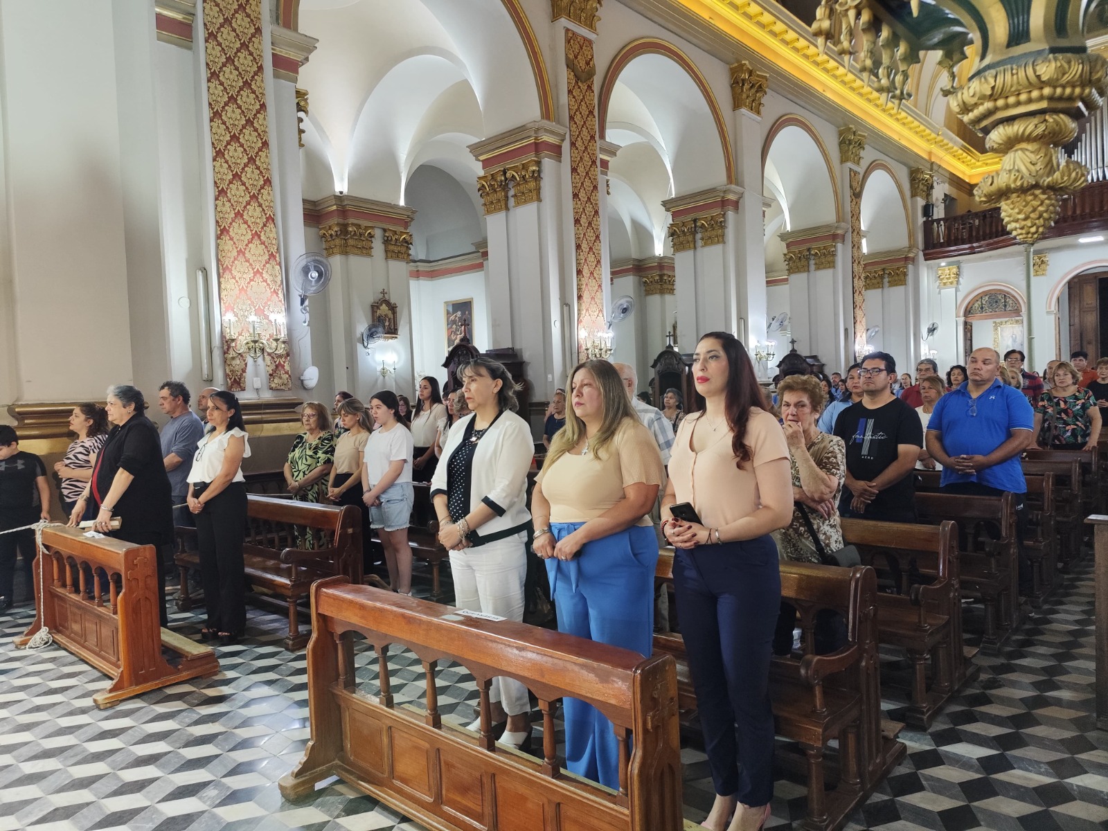 HOMENAJE A LA VIRGEN DEL VALLE