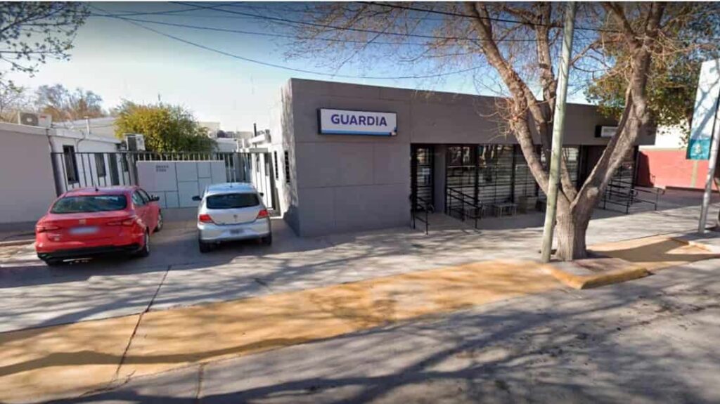 Tragedia en Mendoza: un chico de 15 años jugaba con el arma del padre y le pegó un tiro en el pecho a su amigo