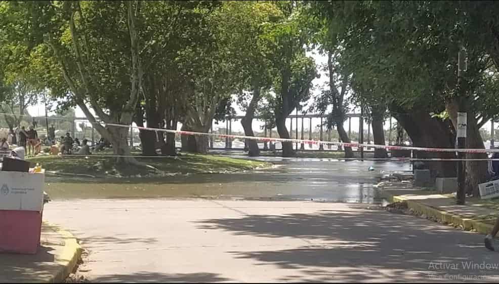 Una nena de 10 años se electrocutó en Quilmes en medio de la crecida del Río de la Plata y lucha por su vida
