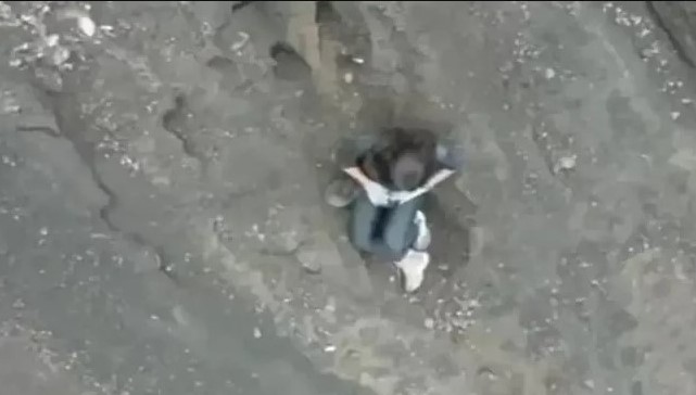 Murió la joven brasileña que cayó en un volcán en Indonesia