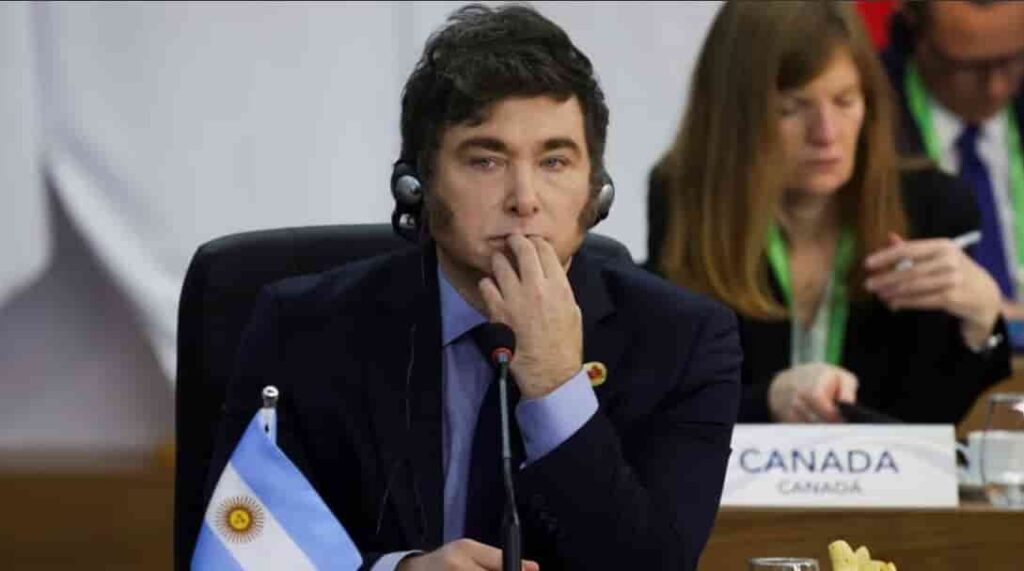 Privatización de Aerolíneas: Milei analiza que el proyecto se discuta en las sesiones extraordinarias