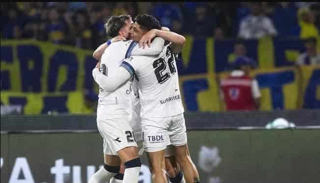 Copa Argentina: Vélez eliminó a Boca en un partidazo, es finalista y va por todos los títulos