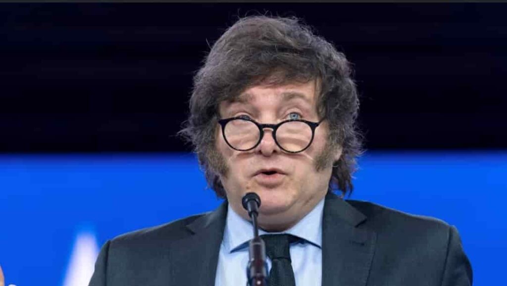 La contundente declaración de Milei sobre el caso Kueider: “Si es un corrupto, lo tienen que echar a patadas”