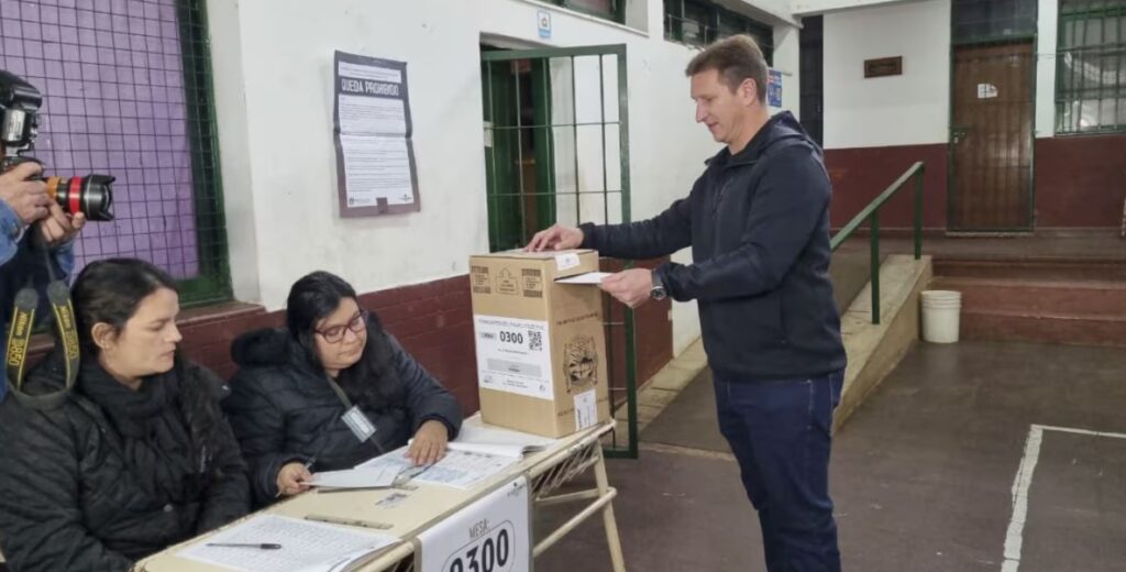 Elecciones en Misiones: el oficialismo de Rovira se impuso y el candidato de LLA quedó segundo